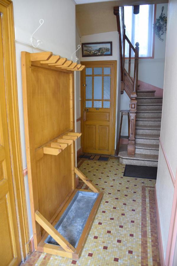 Petit Duplex De Charme Sous Les Toits Du Mont-Dore Buitenkant foto