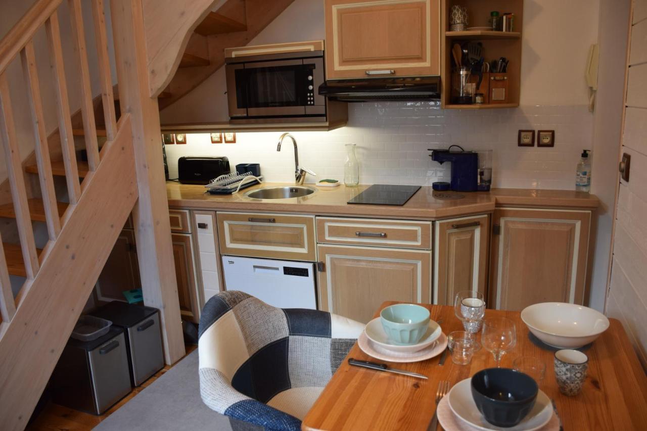 Petit Duplex De Charme Sous Les Toits Du Mont-Dore Buitenkant foto
